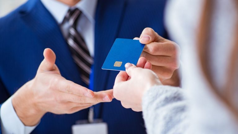 Credit Cards for 560 Credit Score