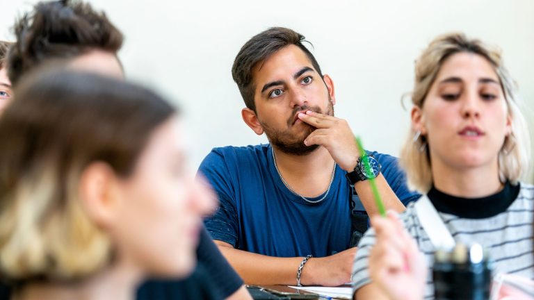 Do Student Loans Pay For Off Campus Housing